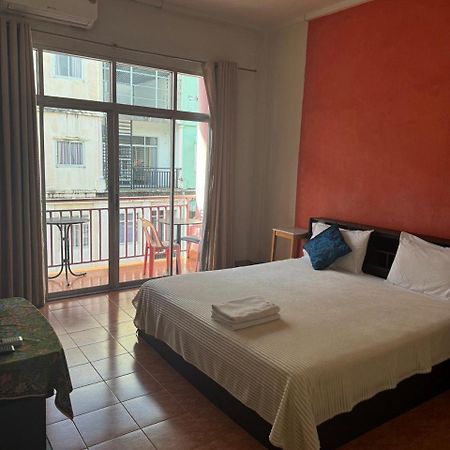 Отель Lucky Banzaan Patong Экстерьер фото